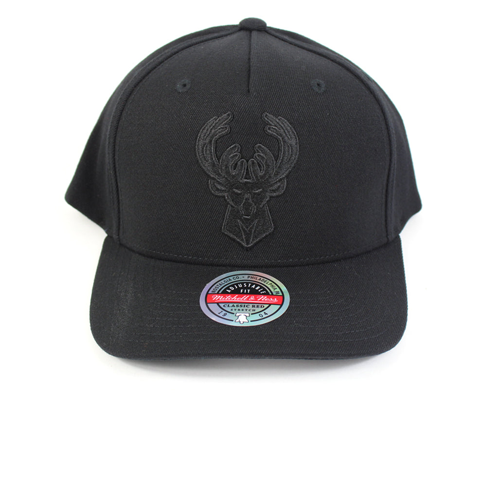 Mitchell and Ness Milwaukee Bucks Black Black Logo Redline Snapback