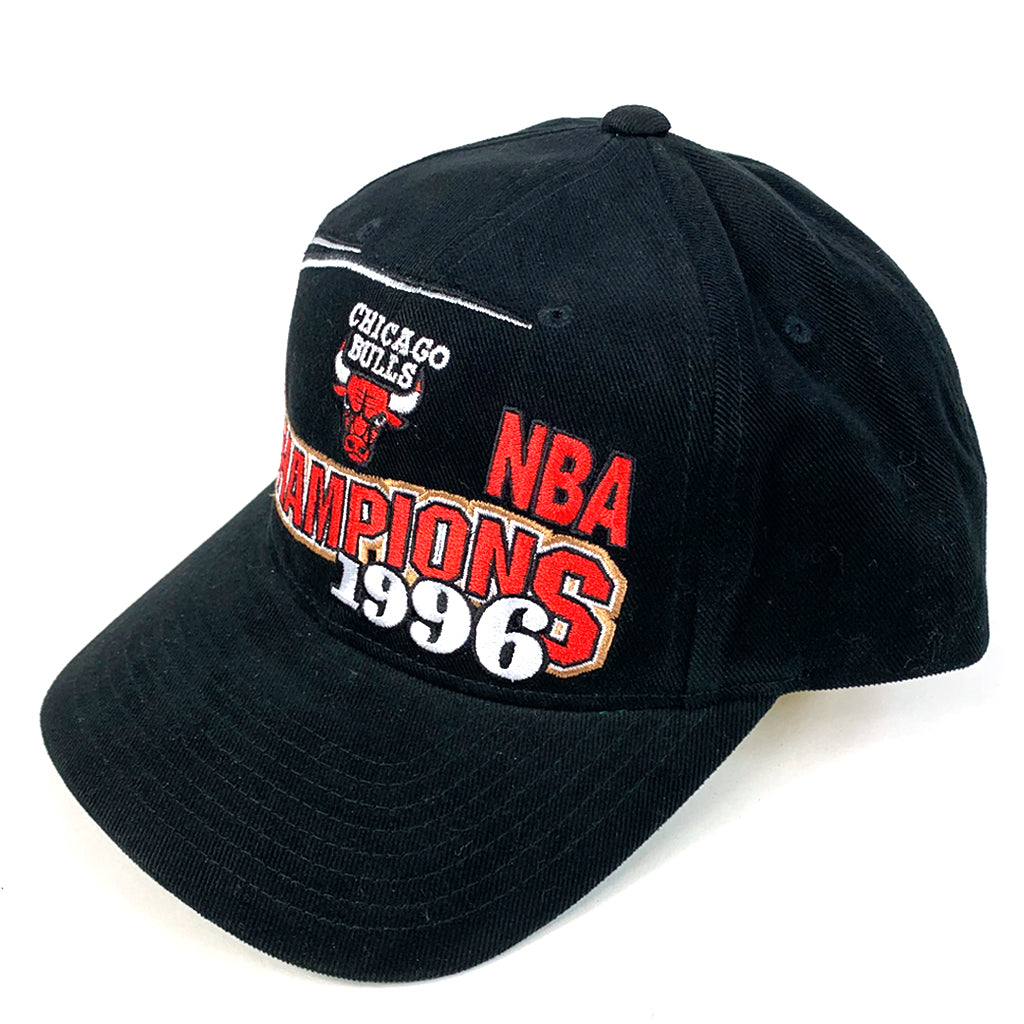 Chicago Bulls Hat Black 1996 NBA Champs Wave DS Snapback Mitchell & Ness