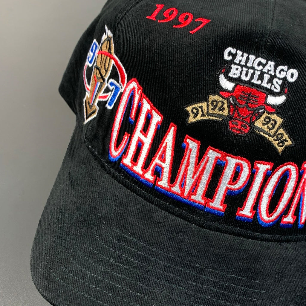 Chicago Bulls Hat 1997 NBA Champs Deadstock Snapback Mitchell & Ness