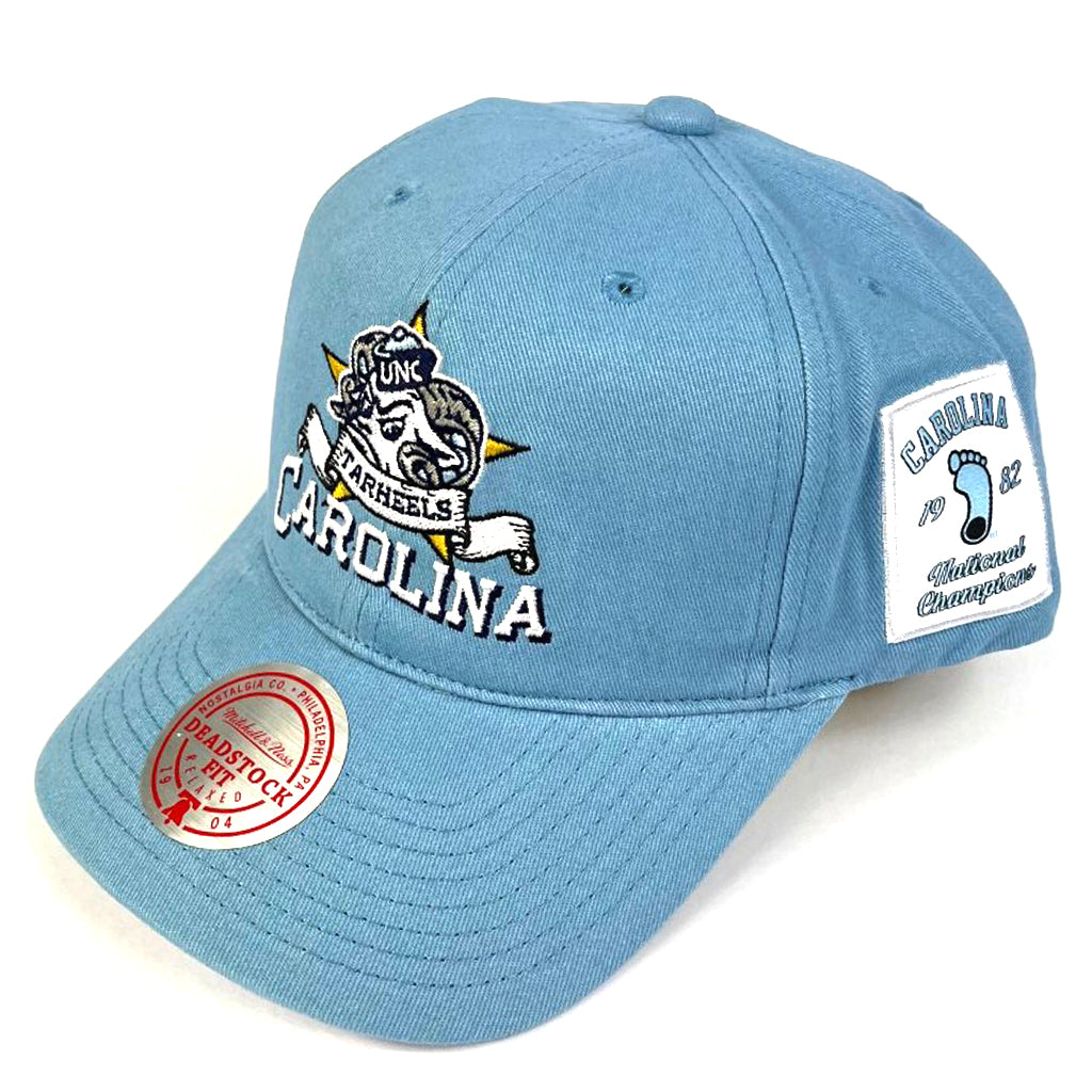 Copy of North Carolina Tar Heels - Light Blue Star Team Deadstock Snapback - Mitchell & Ness