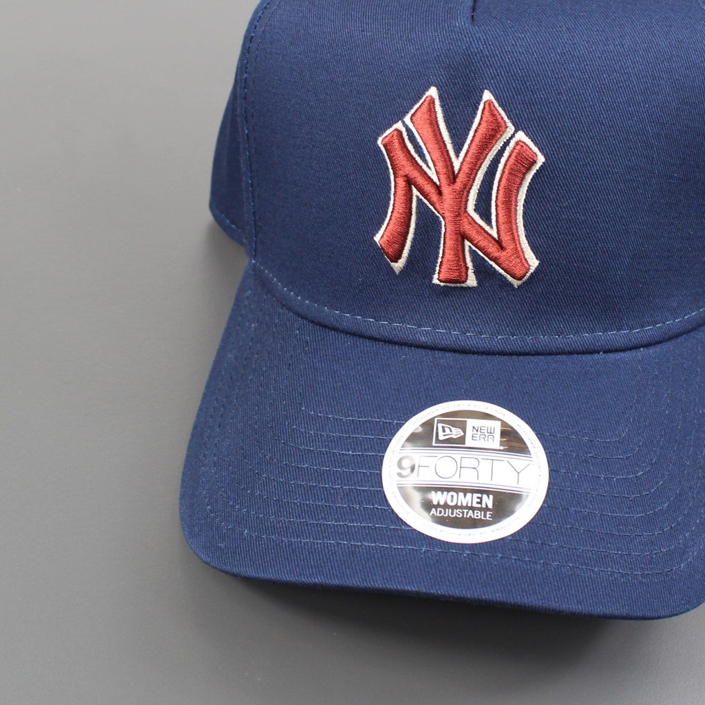 New York Yankees Womens Cap Ocean Blue Wine Logo Strapback New Era