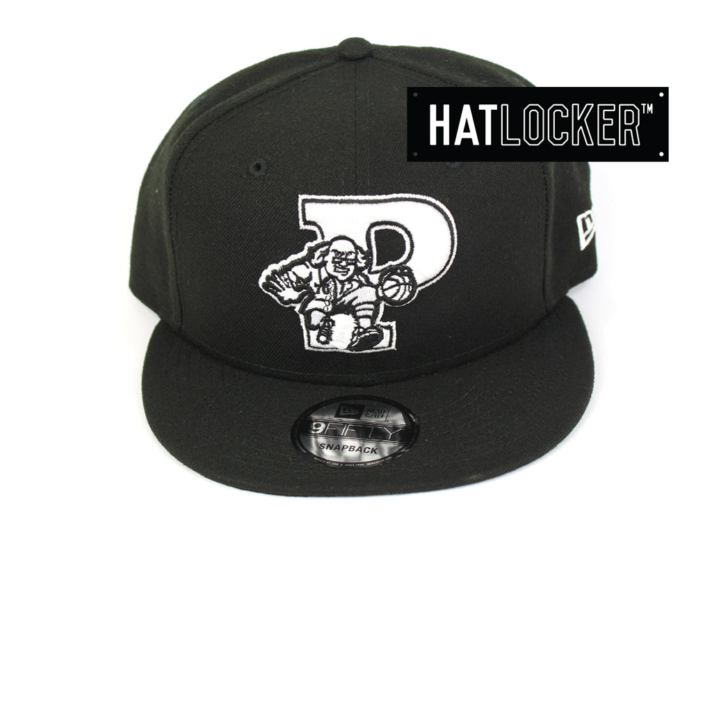 New Era Philadelphia 76ers Back Half Black Snapback Hat