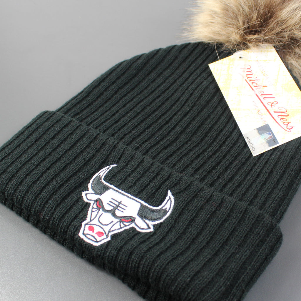 Chicago Bulls Womens Beanie Black Baseplate Pom Mitchell & Ness